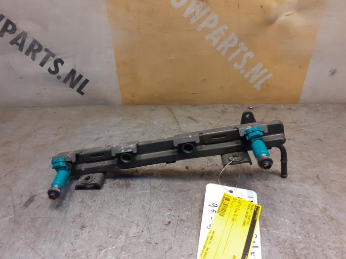 Usagé Système d'injection Suzuki Baleno (GC/GD) 1.6 16V Prix € 50,00 Règlement à la marge proposé par Yellow Parts