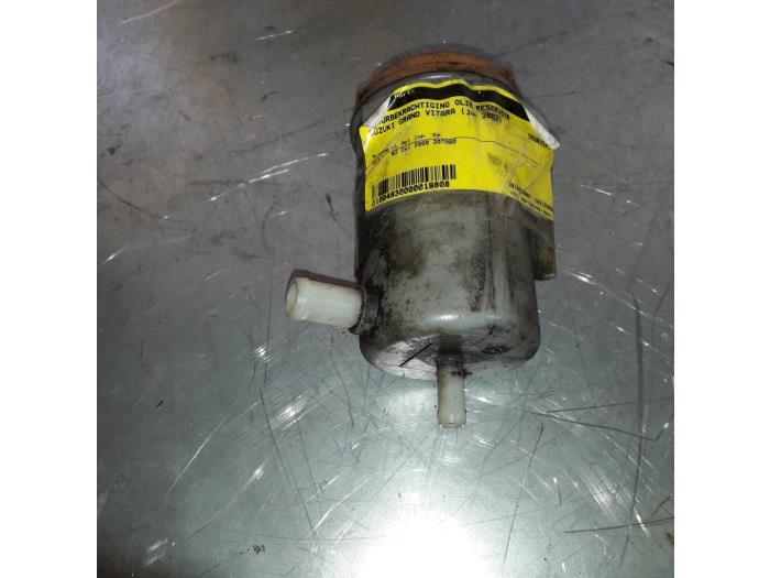 Begagnade Styrservotank Suzuki Grand Vitara I (FT/GT/HT) 2.0 TDi II Pris € 19,99 Marginaltabell erbjuds av Yellow Parts