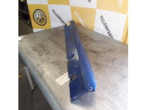 Używane Belka boczna lewa Suzuki Jimny Softtop Cena € 35,00 Procedura marży oferowane przez Yellow Parts