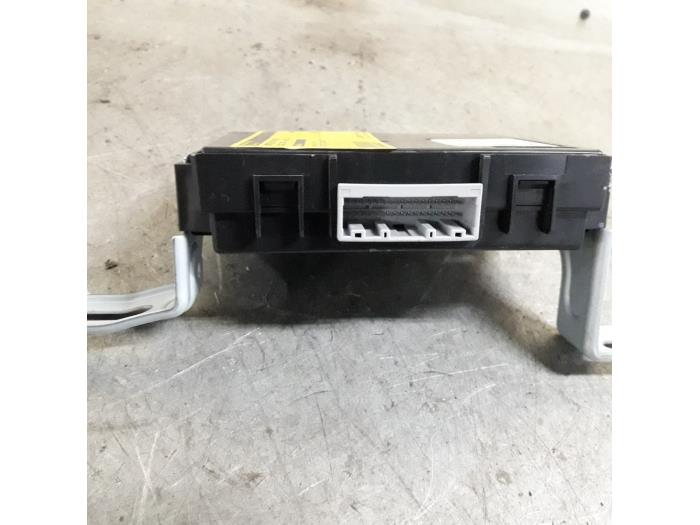 Used Body control computer Suzuki Swift (ZA/ZC/ZD) 1.2 16V Price € 49,00 Margin scheme offered by Yellow Parts