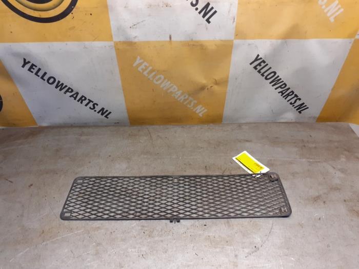 Gebrauchte Grill Suzuki Samurai Preis € 35,00 Margenregelung angeboten von Yellow Parts
