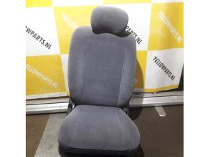 Używane Fotel prawy Suzuki Liana (ERC/ERD/RH4) 1.6 MPi 16V Cena na żądanie oferowane przez Yellow Parts