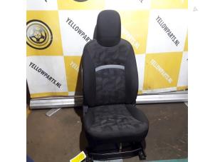 Używane Fotel prawy Suzuki Alto (GF) 1.0 12V Cena € 80,00 Procedura marży oferowane przez Yellow Parts