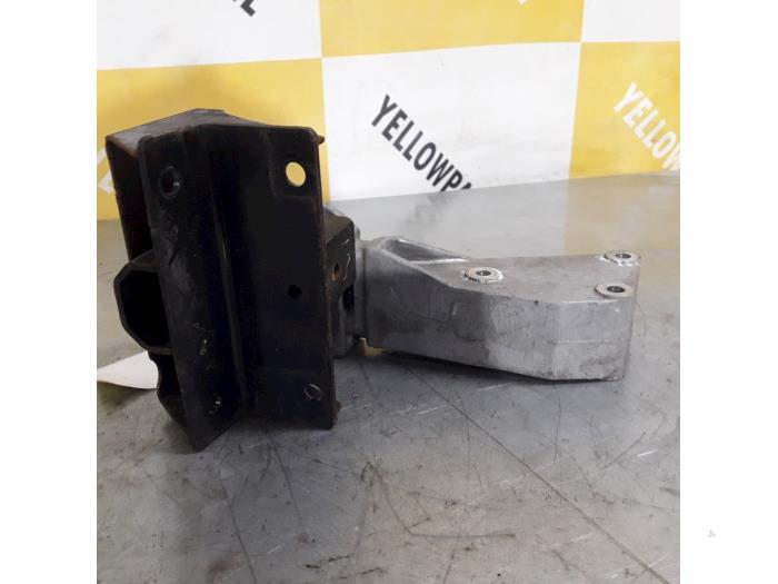 Used Engine mount Suzuki Swift (ZA/ZC/ZD) 1.2 16V Price € 25,00 Margin scheme offered by Yellow Parts
