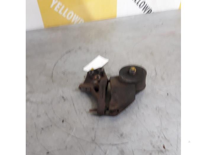 Engine mount from a Suzuki Alto (RF410) 1.1 16V 2002