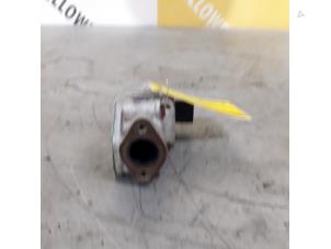 AGR Ventil van een Suzuki Alto (RF410) 1.1 16V 2002