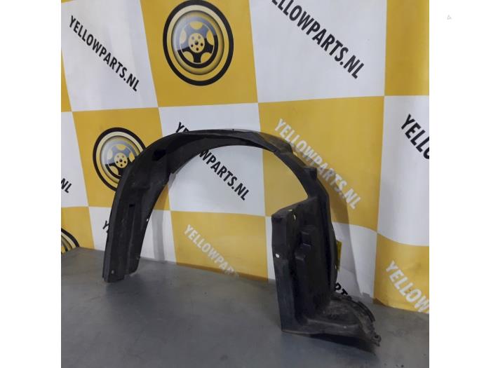Używane Nadkole Suzuki Swift (ZA/ZC/ZD1/2/3/9) 1.3 VVT 16V Cena € 10,00 Procedura marży oferowane przez Yellow Parts