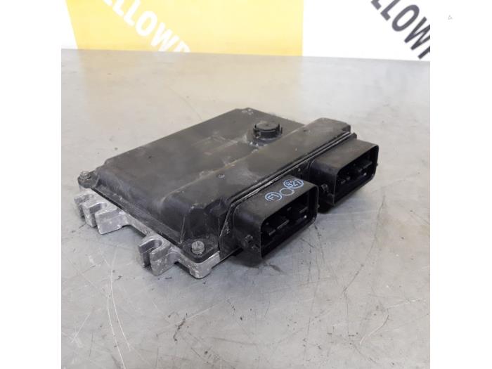 Used Engine management computer Suzuki Swift (ZA/ZC/ZD1/2/3/9) 1.3 VVT 16V Price € 69,00 Margin scheme offered by Yellow Parts