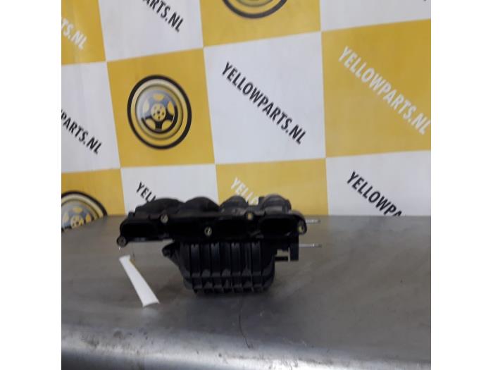 Używane Kolektor dolotowy Suzuki Splash 1.2 VVT 16V Cena € 30,00 Procedura marży oferowane przez Yellow Parts