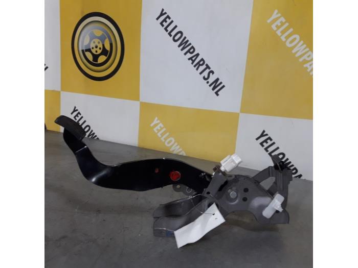 Używane Pedal hamulca Suzuki Swift (ZA/ZC/ZD) 1.3 D 16V Cena € 25,00 Procedura marży oferowane przez Yellow Parts