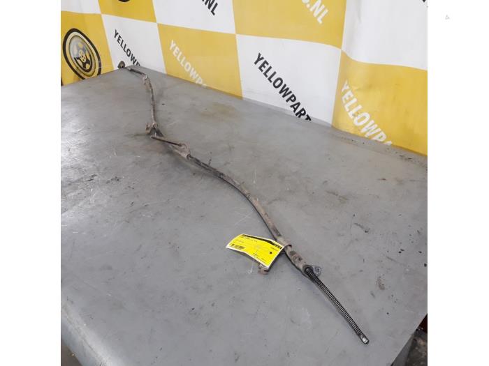 Używane Linka hamulca recznego Suzuki Splash 1.2 VVT 16V Cena € 15,00 Procedura marży oferowane przez Yellow Parts