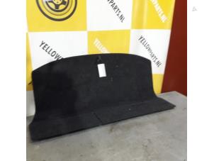 Usagé Coffre tapis Suzuki Splash 1.2 VVT 16V Prix € 30,00 Règlement à la marge proposé par Yellow Parts