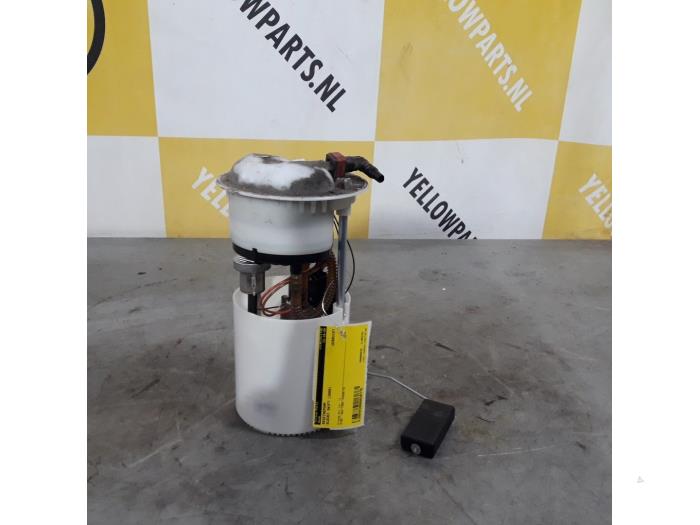 Used Petrol pump Suzuki Swift (ZA/ZC/ZD1/2/3/9) 1.3 VVT 16V Price € 39,99 Margin scheme offered by Yellow Parts