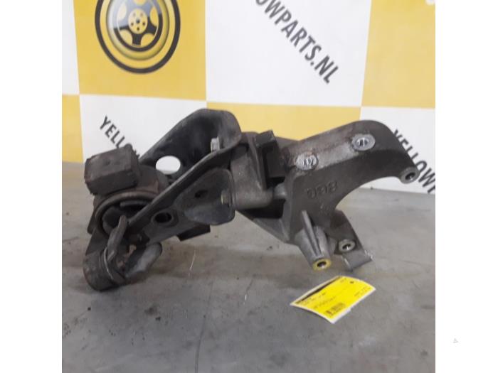 Suzuki Ignis Engine mounts stock