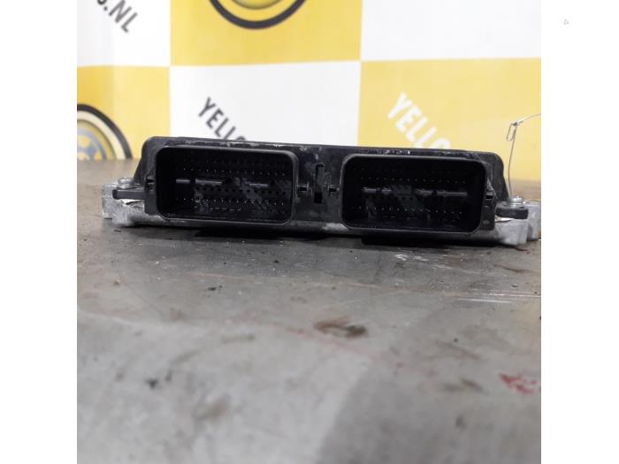 Used Engine management computer Suzuki Swift (ZA/ZC/ZD1/2/3/9) 1.3 VVT 16V Price € 69,00 Margin scheme offered by Yellow Parts