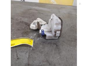 Used Tailgate lock mechanism Suzuki Grand Vitara II (JT) 2.4 16V Price € 35,00 Margin scheme offered by Yellow Parts
