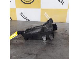 Used Air conditioning bracket Suzuki Grand Vitara II (JT) 1.9 DDiS Price € 70,00 Margin scheme offered by Yellow Parts