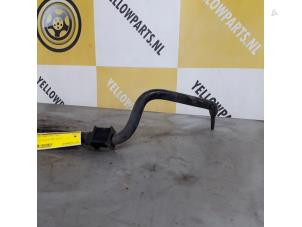 Used Front anti-roll bar Suzuki Grand Vitara II (JT) 1.9 DDiS Price € 40,00 Margin scheme offered by Yellow Parts