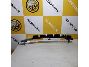 Used Front bumper frame Suzuki Swift (ZA/ZC/ZD1/2/3/9) 1.3 VVT 16V Price € 30,00 Margin scheme offered by Yellow Parts