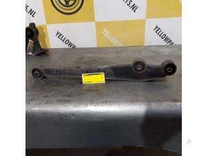 Usagé Bras de suspension arrière droit Suzuki Alto (GF) 1.0 12V Prix € 45,00 Règlement à la marge proposé par Yellow Parts