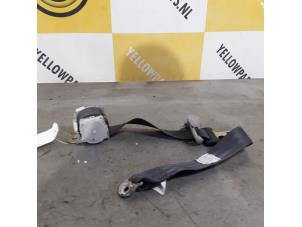 Używane Napinacz pasa bezpieczenstwa lewy tyl Suzuki New Ignis (MH) 1.3 16V Cena € 35,00 Procedura marży oferowane przez Yellow Parts