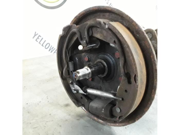 Rear-wheel drive axle from a Suzuki New Ignis (MH) 1.3 16V 2003