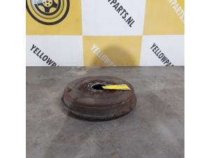 Used Rear brake drum Suzuki Grand Vitara II (JT) 1.6 16V Price € 25,00 Margin scheme offered by Yellow Parts