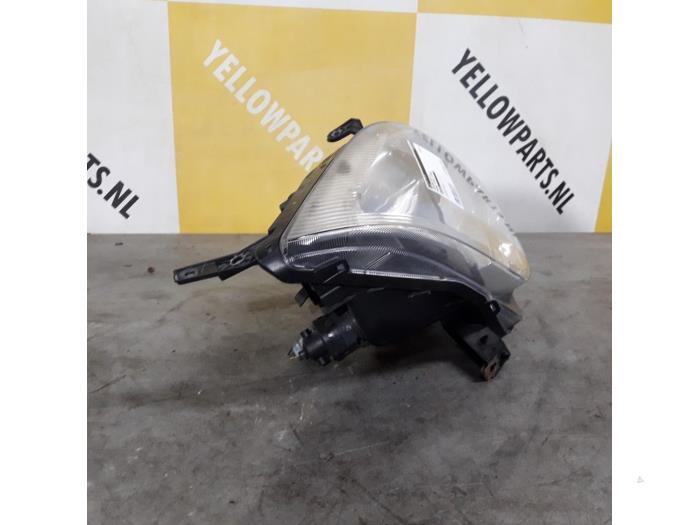 Headlight, right from a Suzuki New Ignis (MH) 1.3 16V 2006