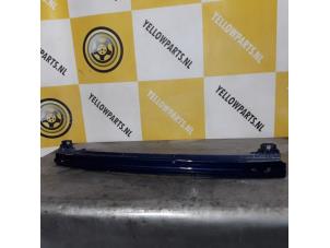 Używane Rama zderzaka przód Suzuki New Ignis (MH) 1.3 16V Cena € 55,00 Procedura marży oferowane przez Yellow Parts