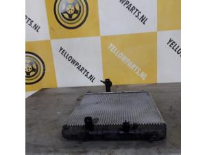 Usagé Radiateur Suzuki New Ignis (MH) 1.3 16V Prix € 45,00 Règlement à la marge proposé par Yellow Parts
