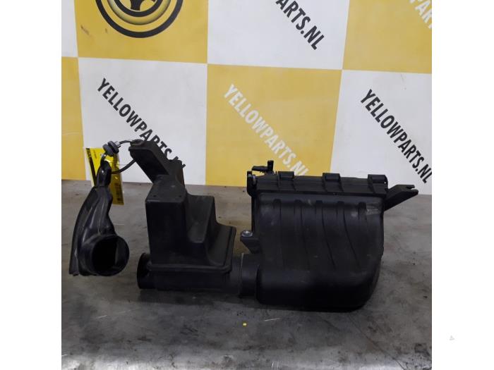 Begagnade Luftfilterhus Suzuki New Ignis (MH) 1.3 16V Pris € 35,00 Marginaltabell erbjuds av Yellow Parts