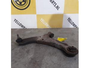 Used Front wishbone, left Suzuki Grand Vitara II (JT) 2.0 16V Price € 40,00 Margin scheme offered by Yellow Parts