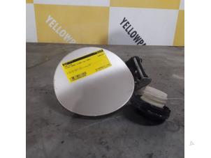 Used Tank cap cover Suzuki Grand Vitara II (JT) 2.0 16V Price € 25,00 Margin scheme offered by Yellow Parts