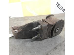 Engine mount from a Suzuki Swift (ZA/ZC/ZD1/2/3/9) 1.3 VVT 16V 2007