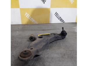 Usagé Bras de suspension avant droit Suzuki Alto (GF) 1.0 12V Prix € 35,00 Règlement à la marge proposé par Yellow Parts