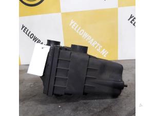 Używane Obudowa filtra powietrza Suzuki Wagon-R+ (RB) 1.3 16V Cena € 30,00 Procedura marży oferowane przez Yellow Parts