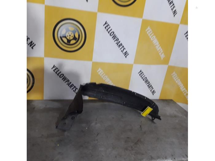 Używane Nadkole Suzuki Wagon-R+ (RB) 1.3 16V Cena € 10,00 Procedura marży oferowane przez Yellow Parts
