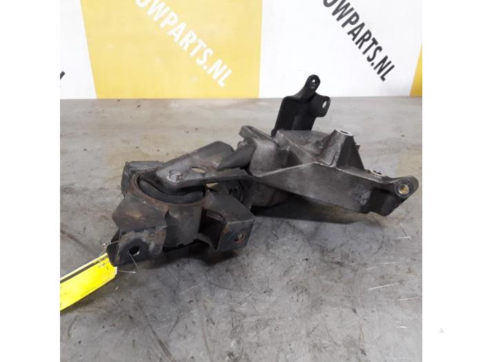 Used Engine mount Suzuki New Ignis (MH) 1.3 16V Price € 34,99 Margin scheme offered by Yellow Parts