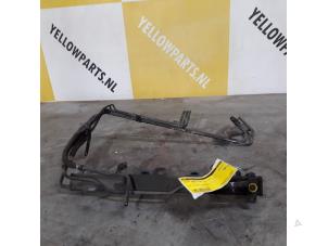 Used Fuel injector nozzle Suzuki Grand Vitara II (JT) 2.0 16V Price € 55,00 Margin scheme offered by Yellow Parts