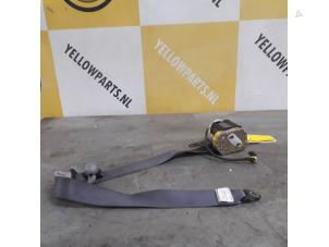 Używane Napinacz pasa bezpieczenstwa lewy Suzuki Alto (RF410) 1.1 16V Cena € 35,00 Procedura marży oferowane przez Yellow Parts