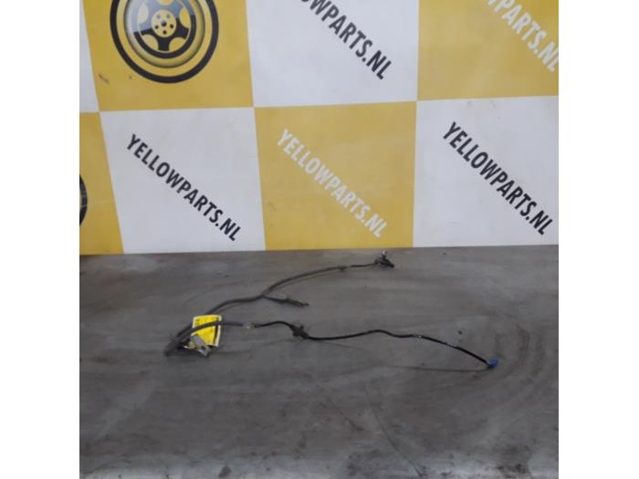 Używane Czujnik ABS Suzuki Splash 1.2 16V Cena € 35,00 Procedura marży oferowane przez Yellow Parts