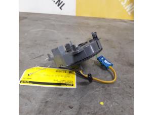 Usados Muelle de reloj airbag Suzuki New Ignis (MH) 1.3 16V Precio € 35,00 Norma de margen ofrecido por Yellow Parts