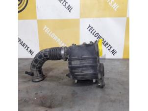 Używane Obudowa filtra powietrza Suzuki Jimny Hardtop 1.3i 16V 4x4 Cena € 45,00 Procedura marży oferowane przez Yellow Parts