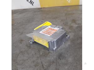 Usagé Boitier airbag Suzuki Grand Vitara II (JT) 2.4 16V Prix € 65,00 Règlement à la marge proposé par Yellow Parts