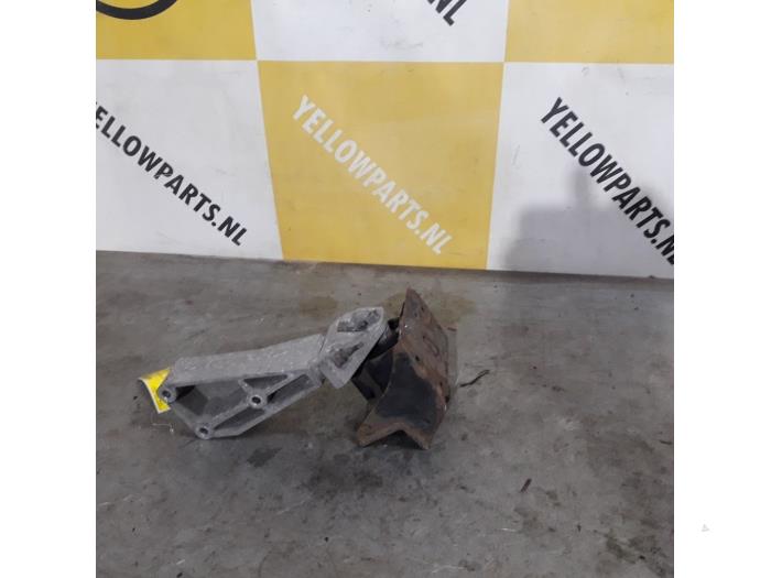 Used Engine mount Suzuki Swift (ZA/ZC/ZD) 1.2 16_ Price € 40,00 Margin scheme offered by Yellow Parts