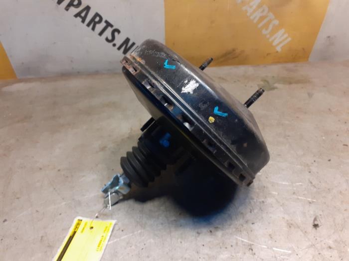 Usagé Assistant de freinage Suzuki Alto 1.0 12V Prix € 79,00 Règlement à la marge proposé par Yellow Parts