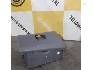 Used Glovebox Suzuki New Ignis (MH) 1.3 16V Price € 25,00 Margin scheme offered by Yellow Parts