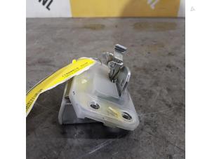 Gebrauchte Schließmechanik Heckklappe Suzuki Alto (GF) 1.0 12V Preis € 20,00 Margenregelung angeboten von Yellow Parts