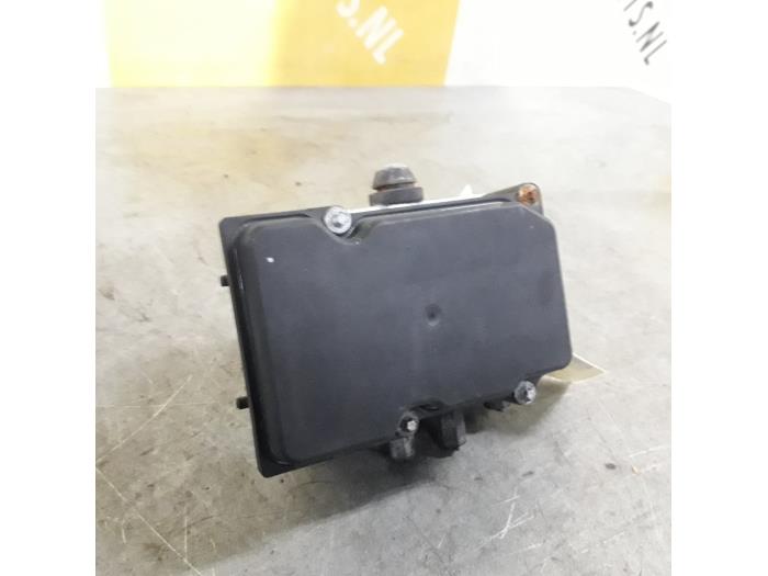Used ABS pump Suzuki SX4 (EY/GY) 1.6 16V VVT Comfort,Exclusive Autom. Price € 199,99 Margin scheme offered by Yellow Parts