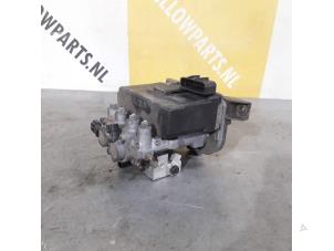 Used ABS pump Suzuki X-90 (SZ416) 1.6 16V 4x4 Price € 175,00 Margin scheme offered by Yellow Parts